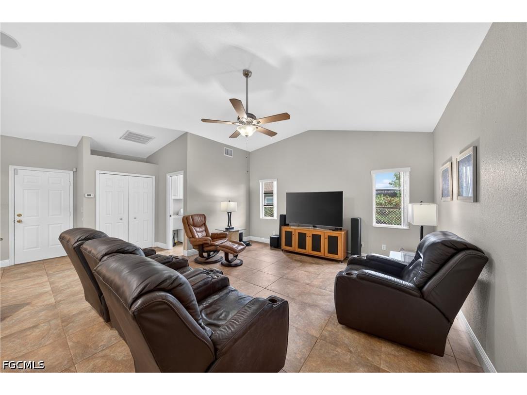 4933 Seville Court Cape Coral FL 33904 2026021525 image10