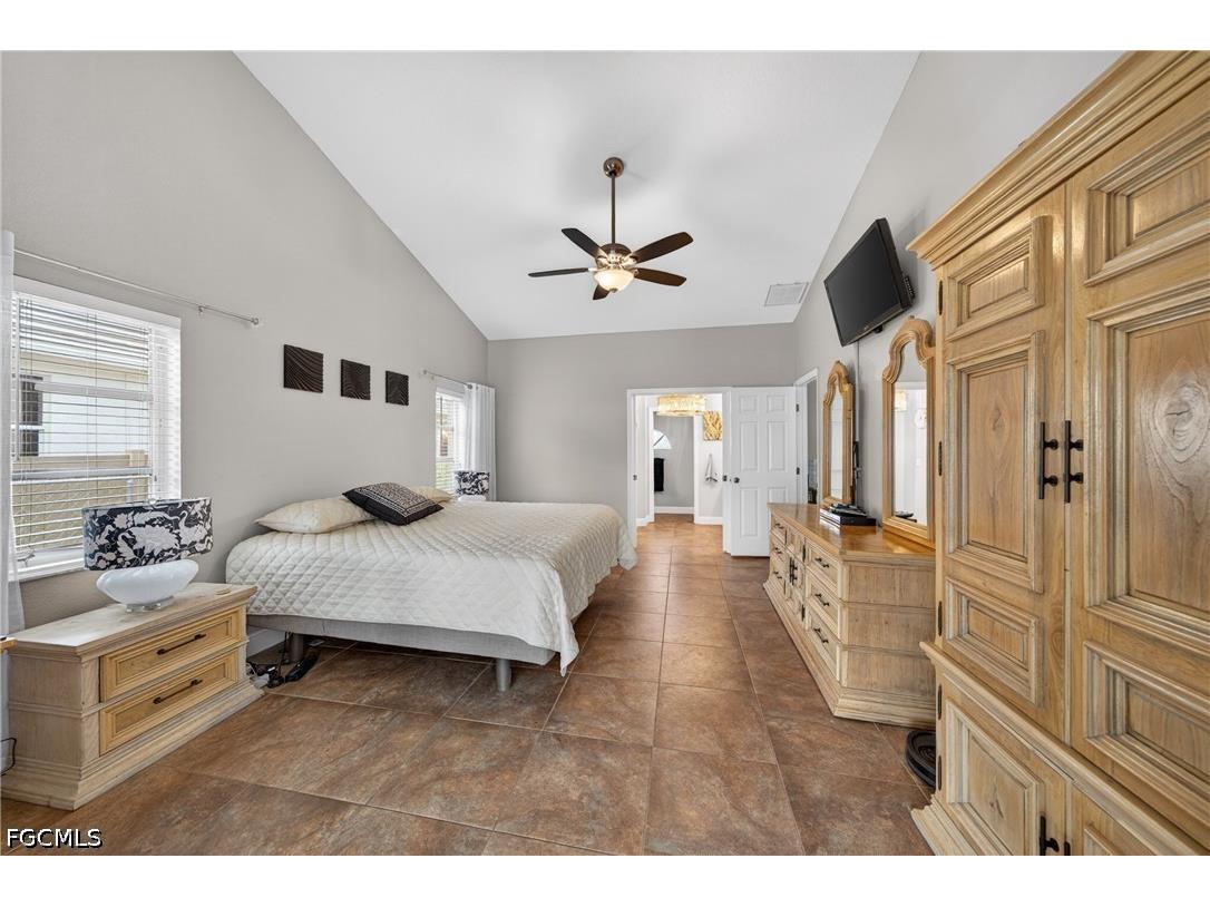 4933 Seville Court Cape Coral FL 33904 2026021525 image23