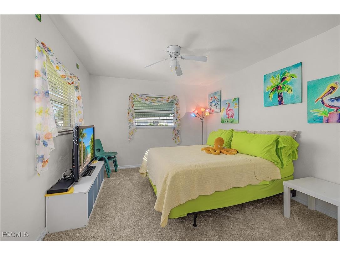 4933 Triton Court W Cape Coral FL 33904 2025025186 image13