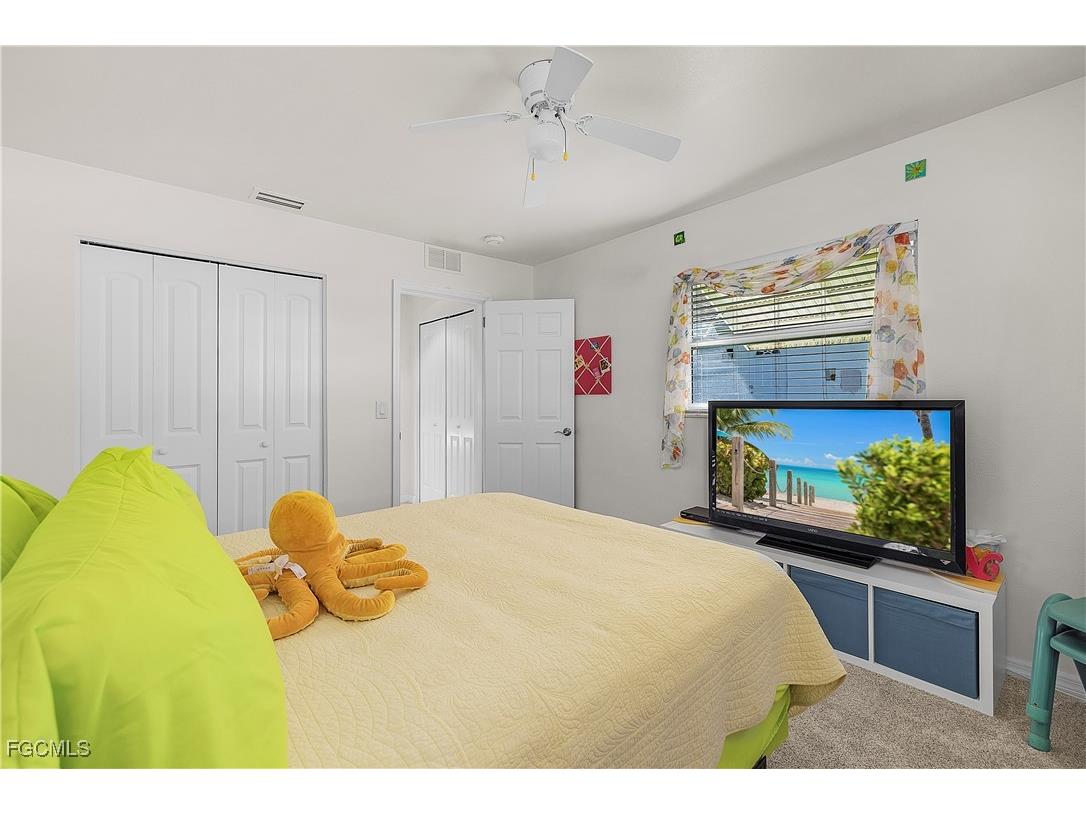 4933 Triton Court W Cape Coral FL 33904 2025025186 image14