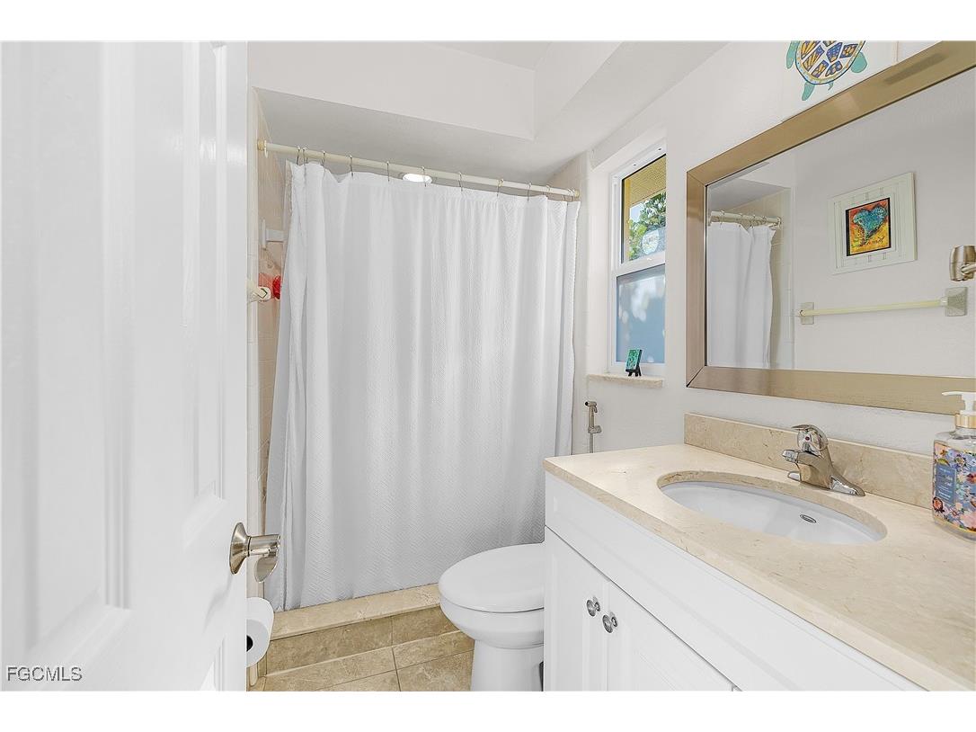 4933 Triton Court W Cape Coral FL 33904 2025025186 image15