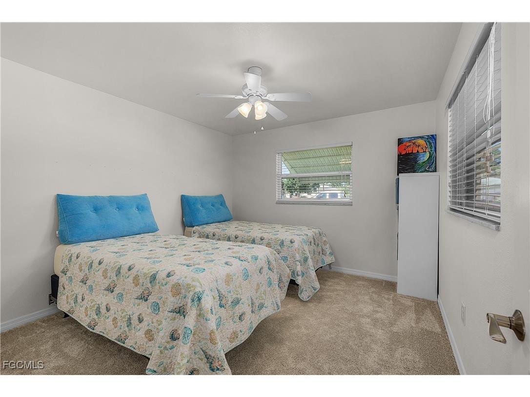 4933 Triton Court W Cape Coral FL 33904 2025025186 image18