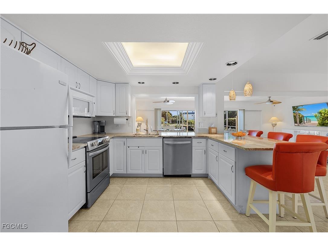 4933 Triton Court W Cape Coral FL 33904 2025025186 image4