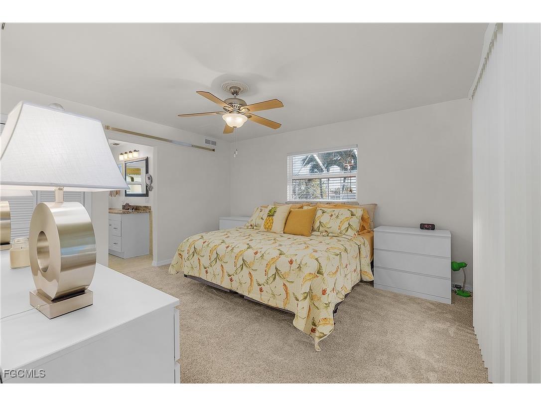 4933 Triton Court W Cape Coral FL 33904 2025025186 image9