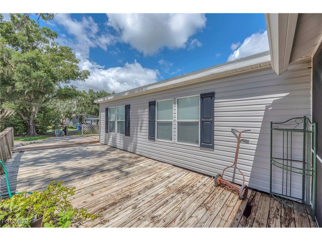 4936 Steve Reeves Lane Plant City FL 33565 2025009101 image11