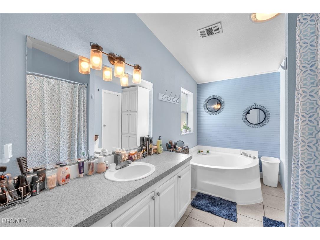 4936 Steve Reeves Lane Plant City FL 33565 2025009101 image17