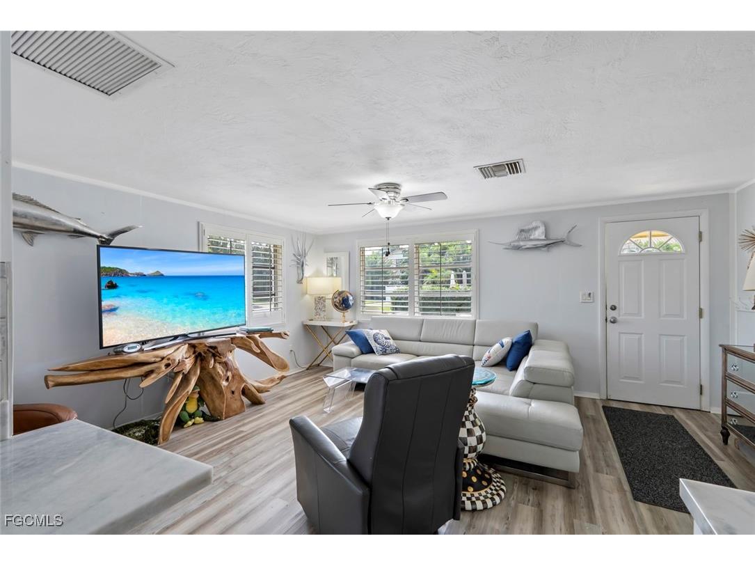 4936 West Boulevard #10 Naples FL 34103 2025012598 image13