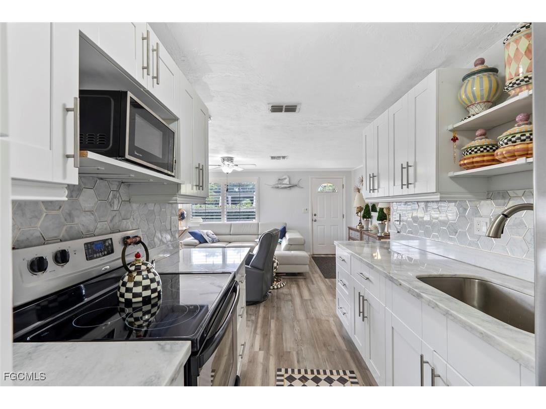 4936 West Boulevard #10 Naples FL 34103 2025012598 image22