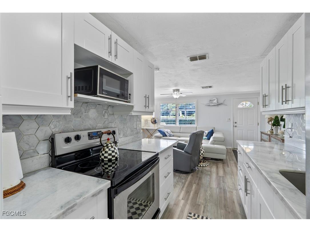 4936 West Boulevard #10 Naples FL 34103 2025012598 image23