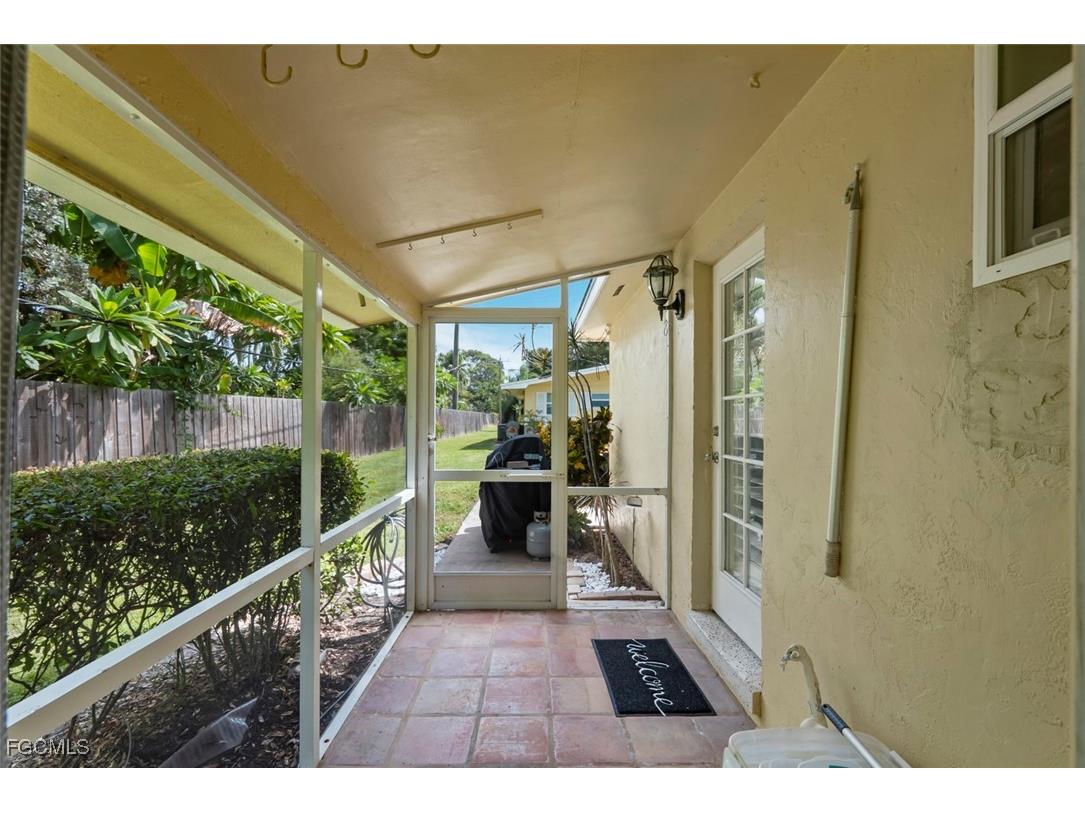 4936 West Boulevard #10 Naples FL 34103 2025012598 image34