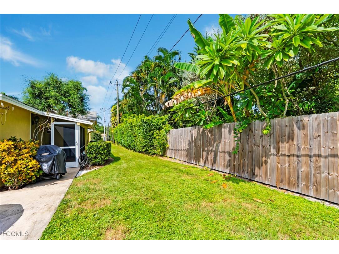 4936 West Boulevard #10 Naples FL 34103 2025012598 image37