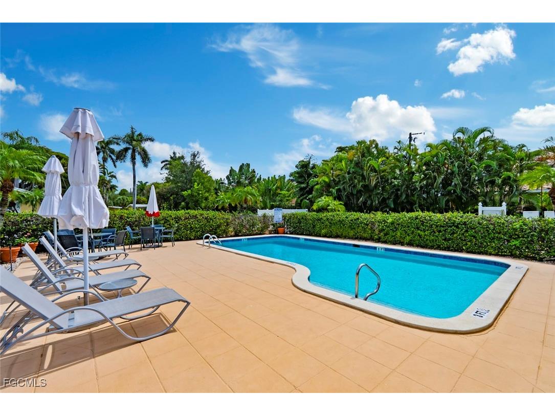 4936 West Boulevard #10 Naples FL 34103 2025012598 image39
