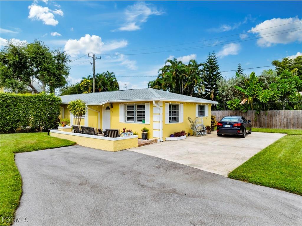 4936 West Boulevard #10 Naples FL 34103 2025012598 image5