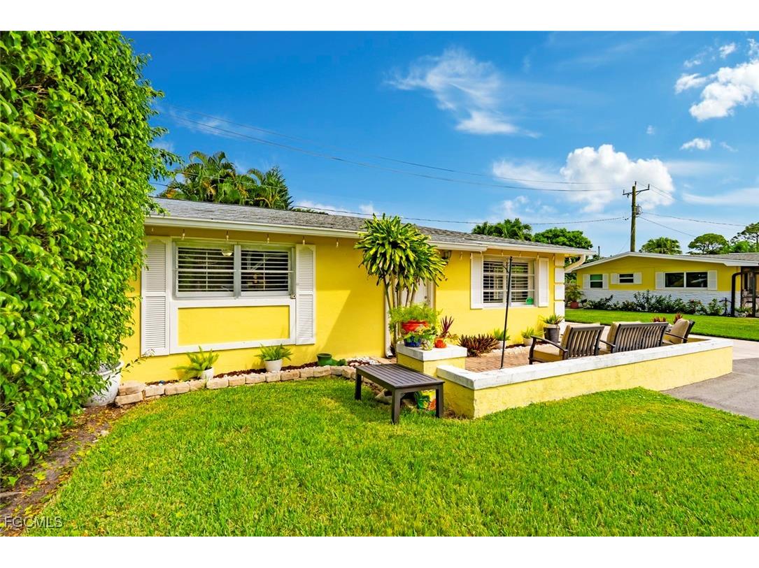 4936 West Boulevard #10 Naples FL 34103 2025012598 image7