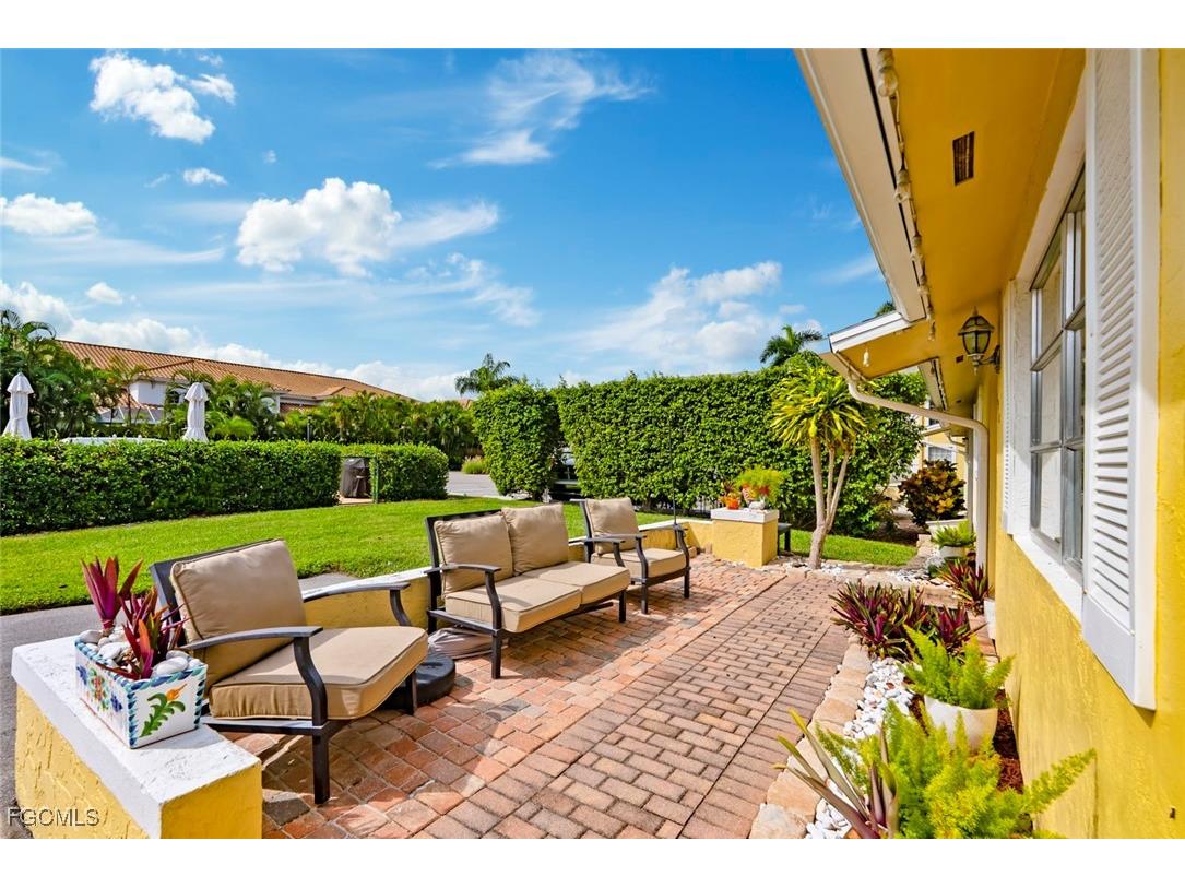 4936 West Boulevard #10 Naples FL 34103 2025012598 image9