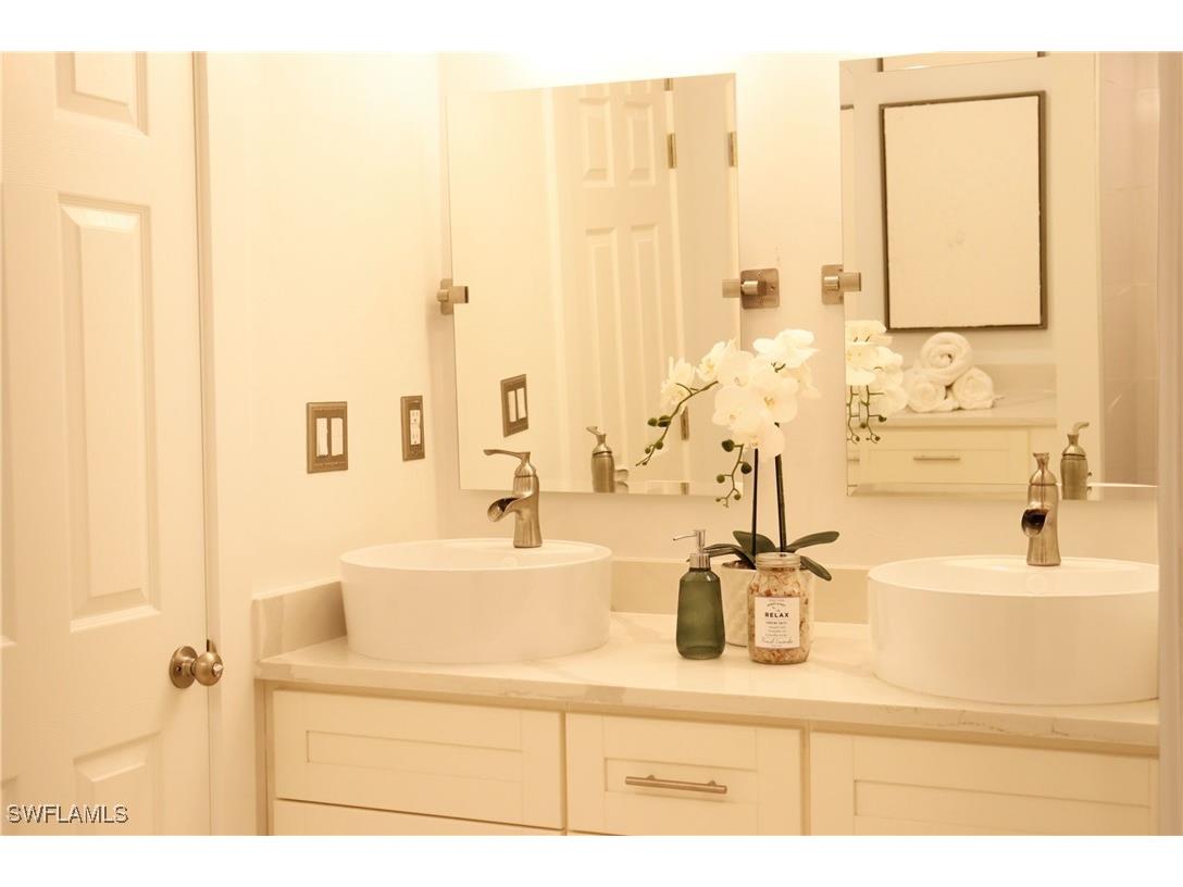 4937 Royal Palm Drive Estero FL 33928 225028660 image24