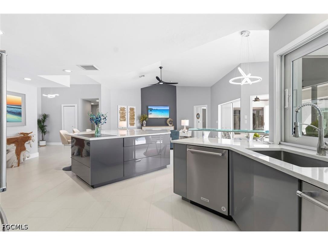 4937 Triton Court W Cape Coral FL 33904 2026014567 image18