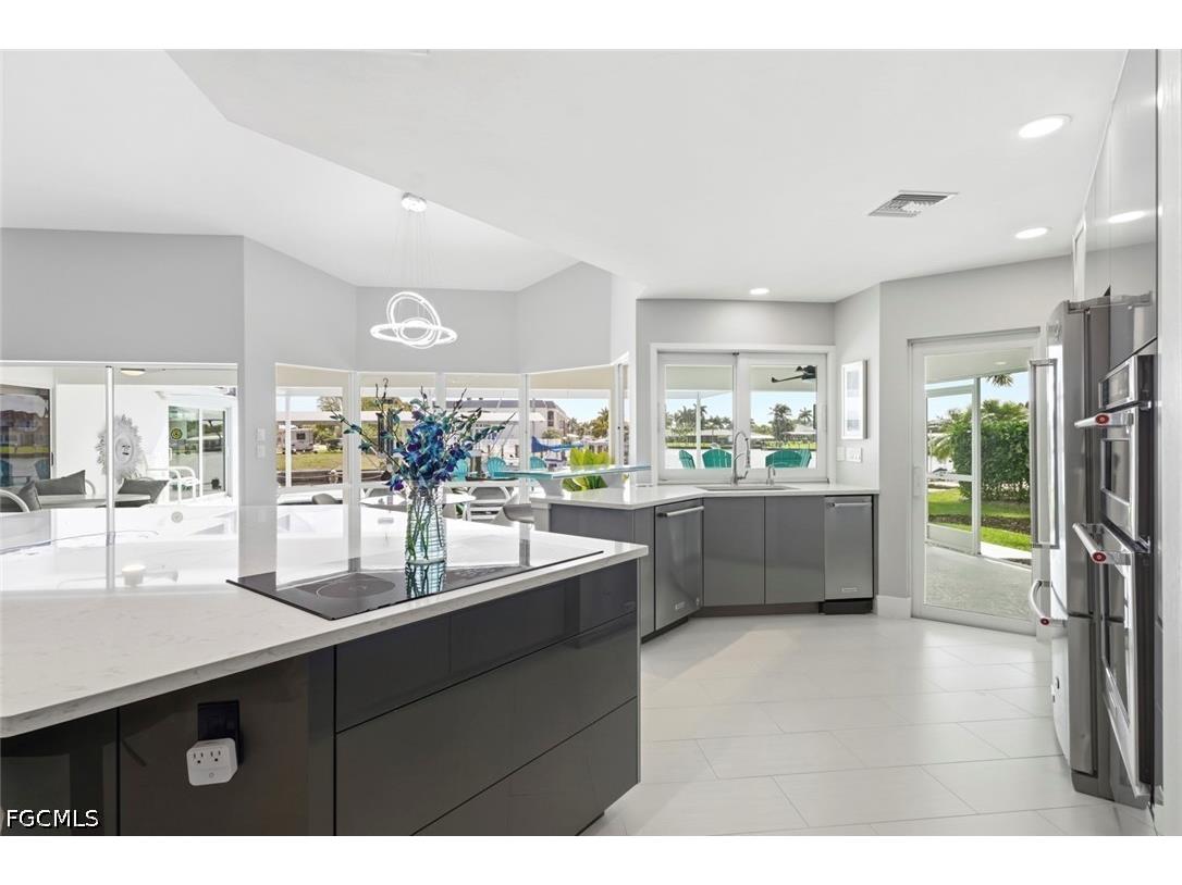 4937 Triton Court W Cape Coral FL 33904 2026014567 image8