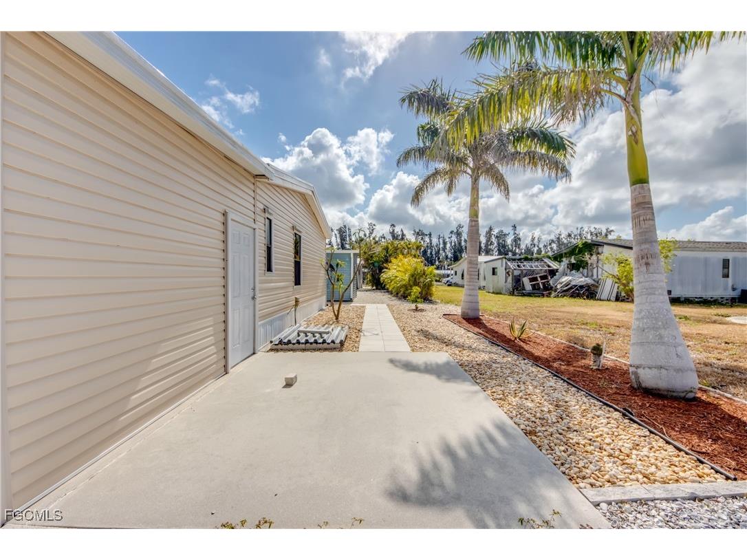 4939 Mullette Lane Saint James City FL 33956 2025024128 image35