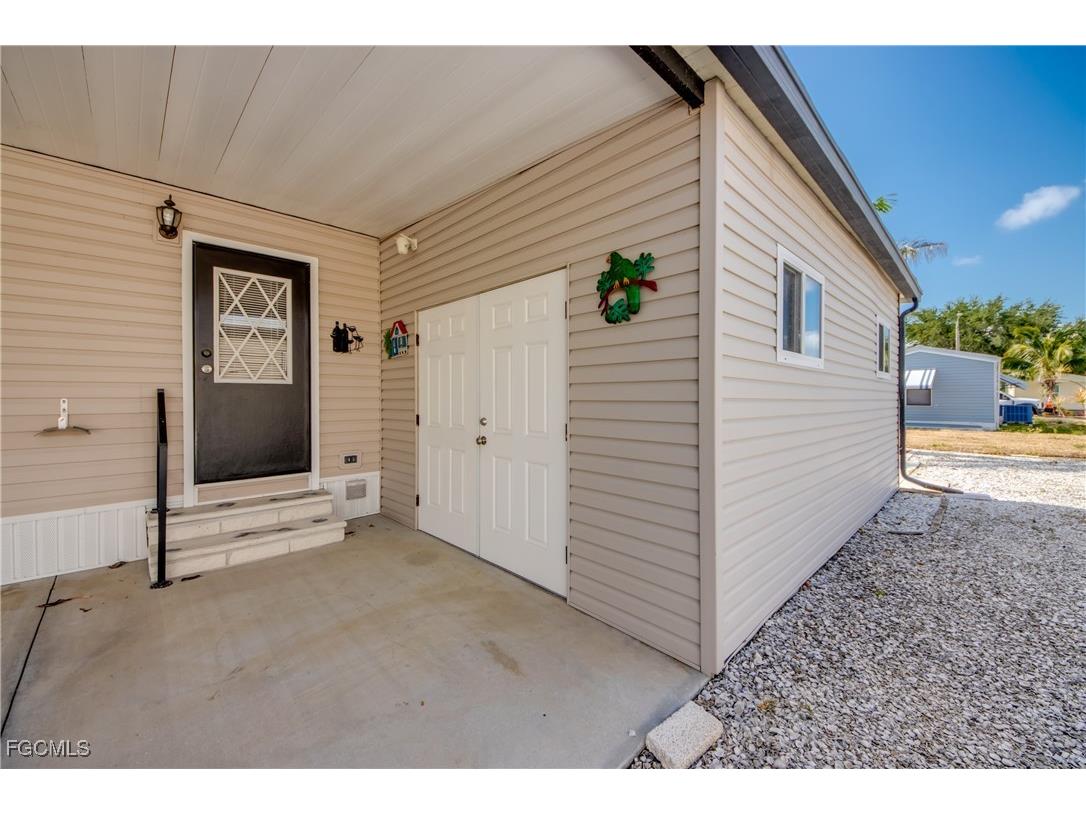 4939 Mullette Lane Saint James City FL 33956 2025024128 image4