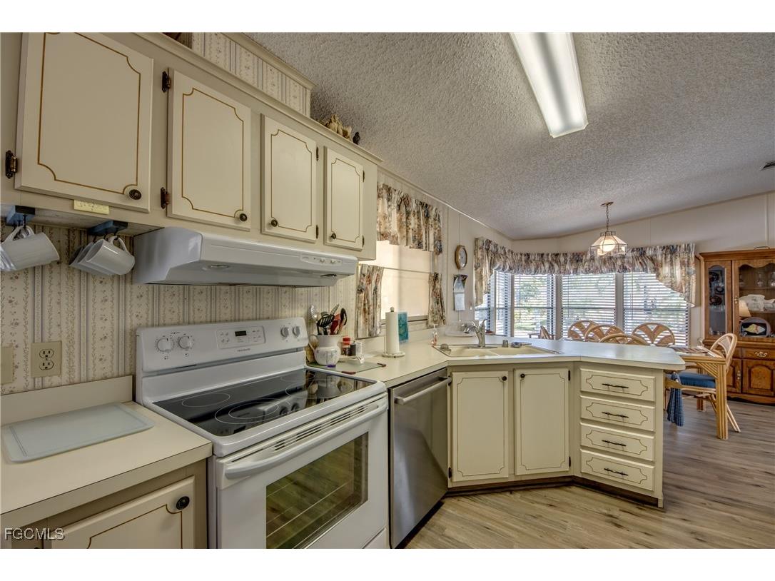 4939 Mullette Lane Saint James City FL 33956 2025024128 image5