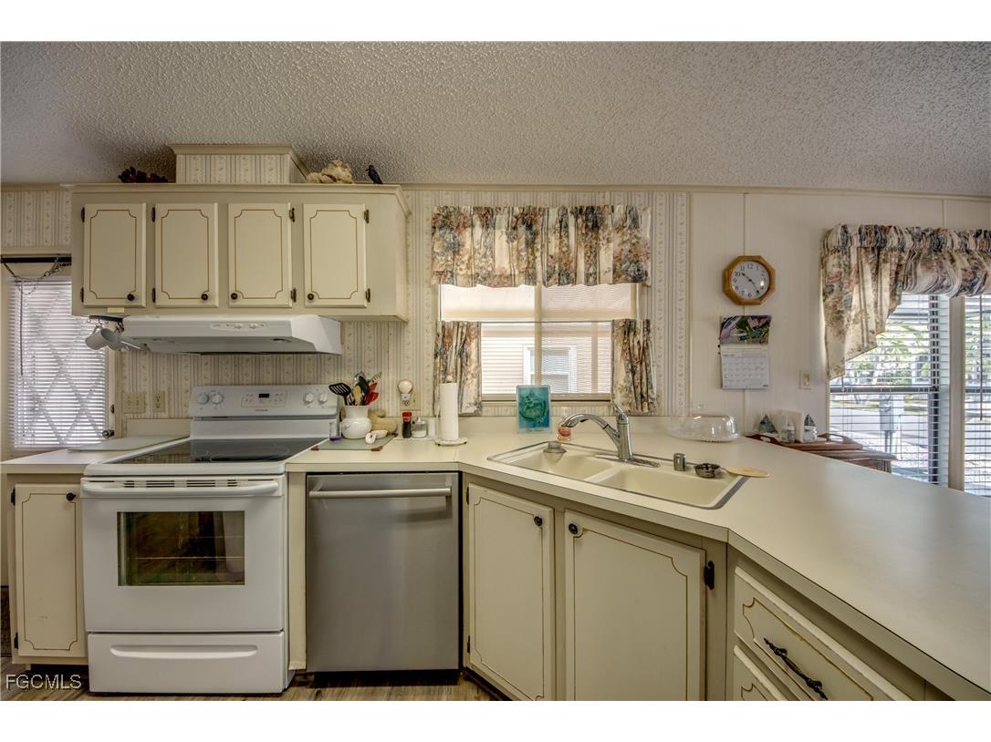 4939 Mullette Lane Saint James City FL 33956 2025024128 image6
