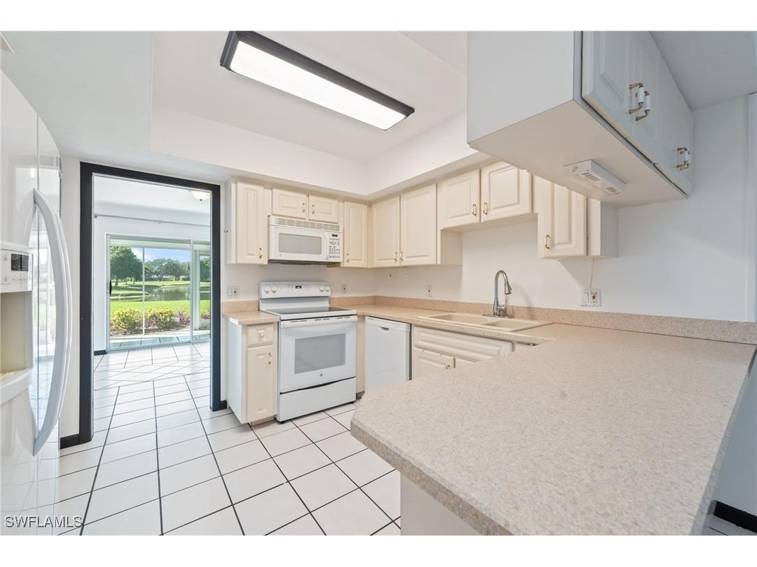 494 Bristle Cone Lane #48 Naples FL 34113 225079640 image5