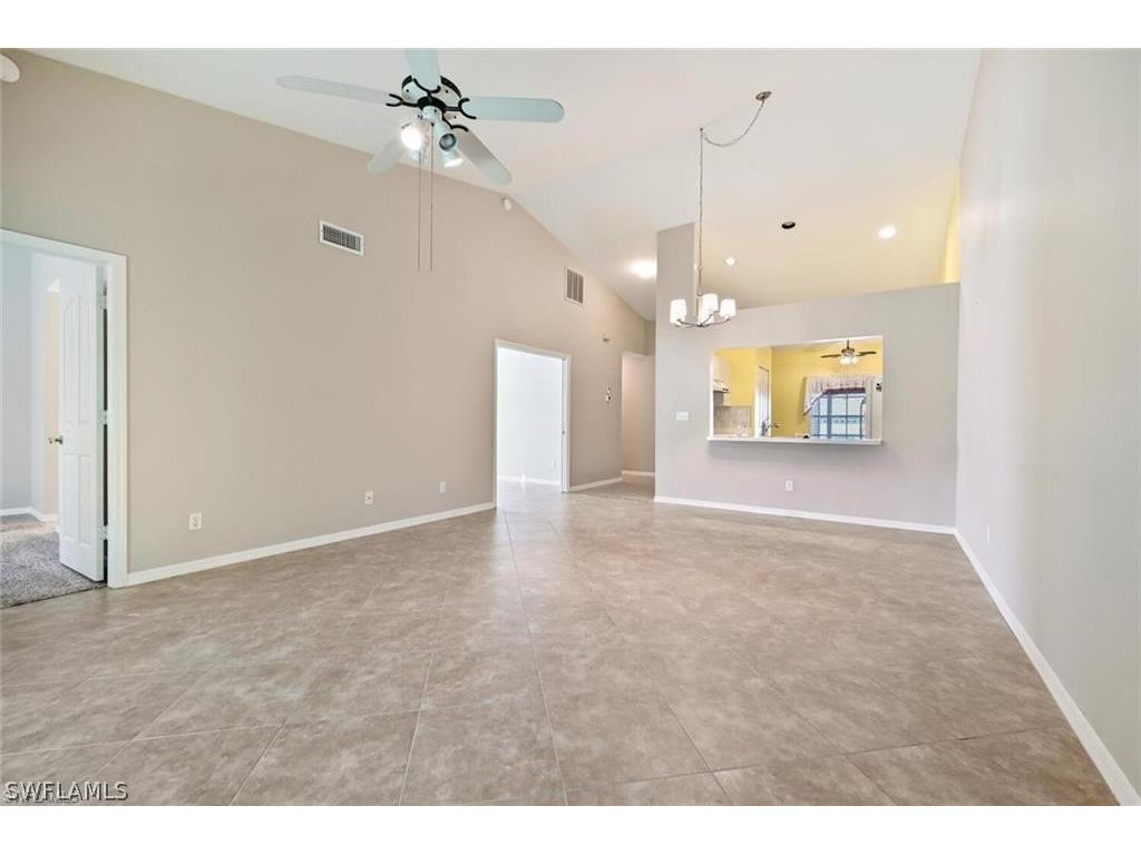 494 Saint Andrews Boulevard #14 Naples FL 34113 226006515 image4