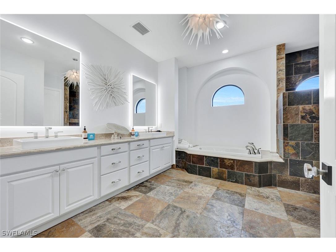 494 Seagull Avenue Naples FL 34108 226007087 image10