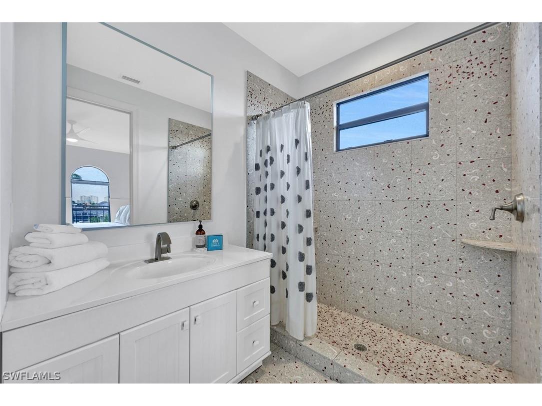 494 Seagull Avenue Naples FL 34108 226007087 image18