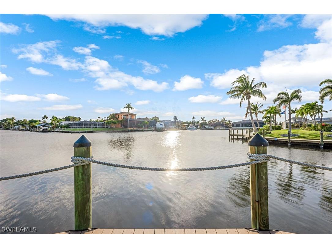 4940 SW 2nd Place Cape Coral FL 33914 224044948 image1