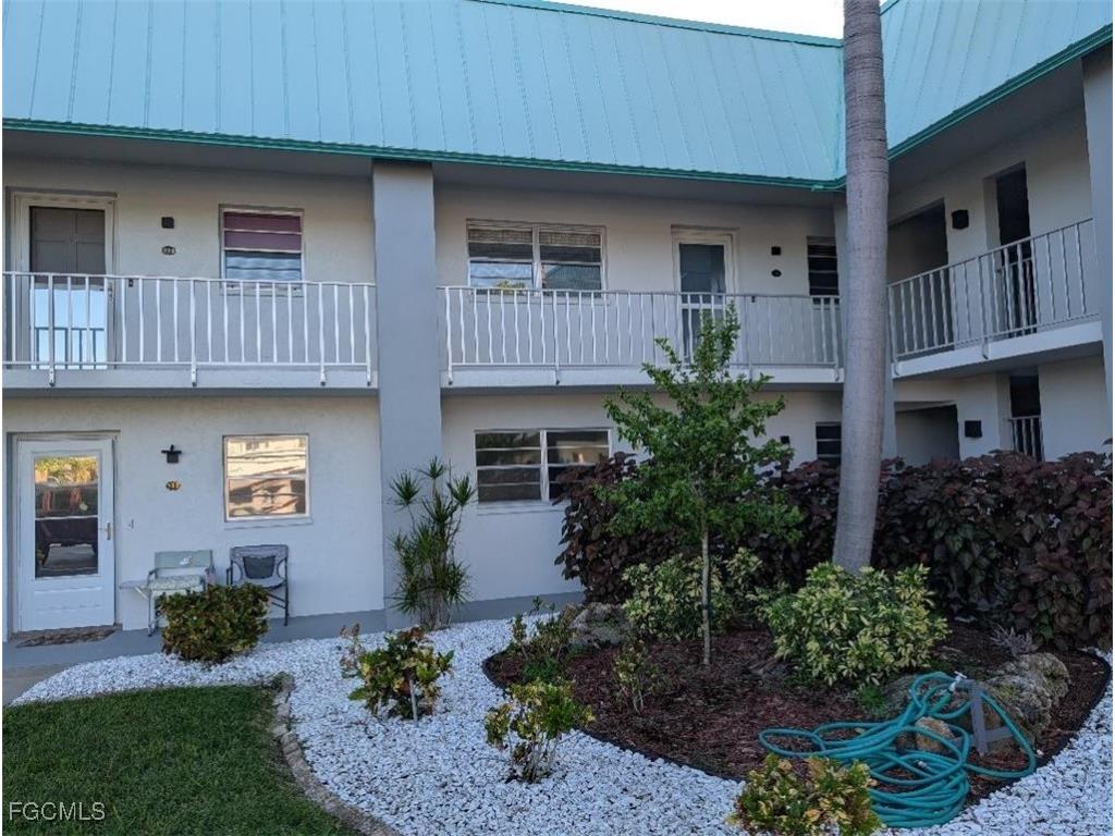 4940 Vincennes Street #204 Cape Coral FL 33904 2025015111 image20
