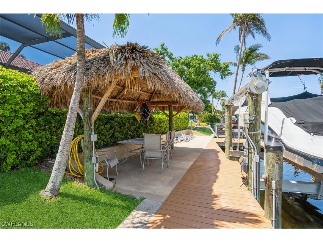 4941 Sorrento Court Cape Coral FL 33904 223033133 image1