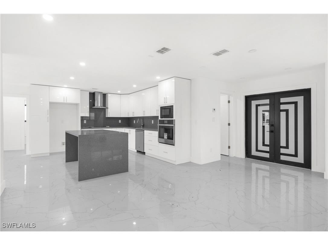 4943 Pelican Boulevard Cape Coral FL 33914 225039895 image6