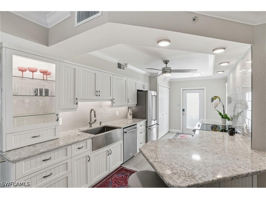 4945 Cougar Court S #4 Naples FL 34109 226018637 image3