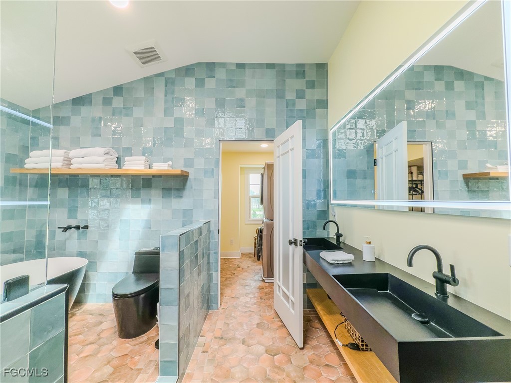 4946 Halifax Drive Port Orange FL 32127 2025010472 image32