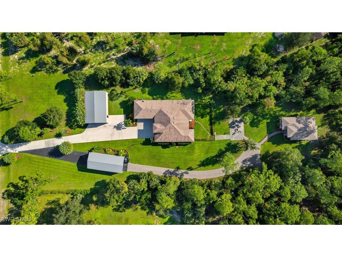 495 16th Street SE Naples FL 34117 224078117 image1