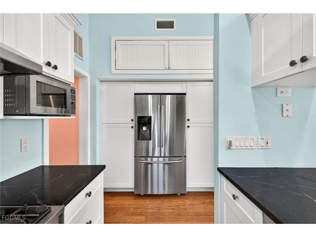 495 E Lake Road Sanibel FL 33957 2025021920 image15