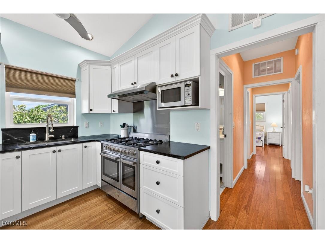 495 E Lake Road Sanibel FL 33957 2025021920 image16