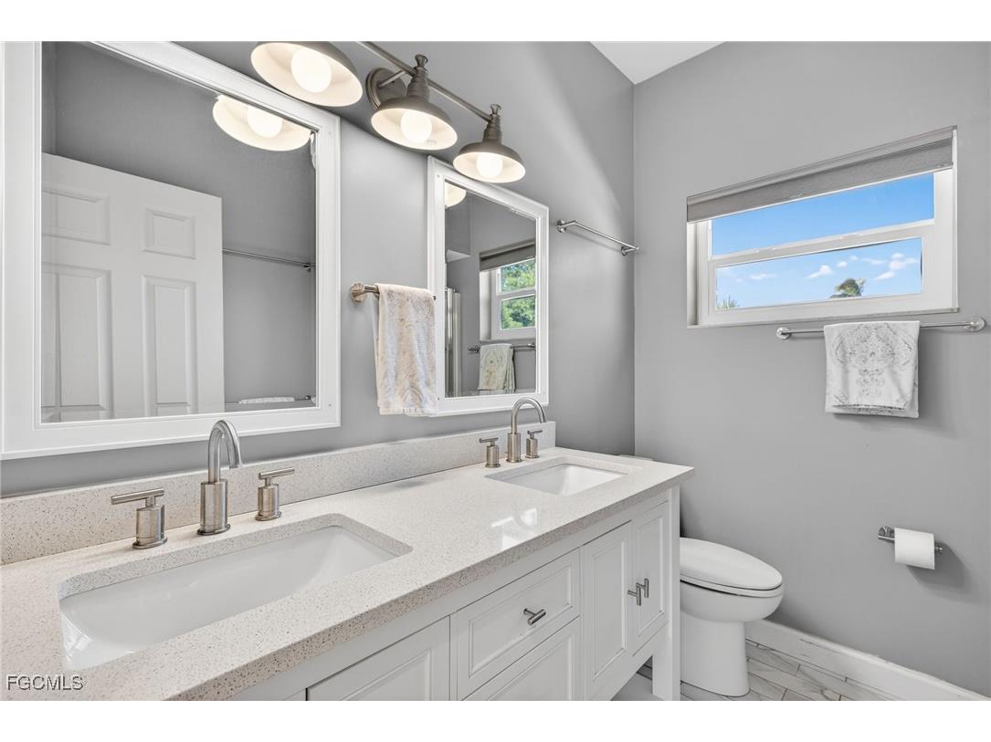 495 E Lake Road Sanibel FL 33957 2025021920 image19