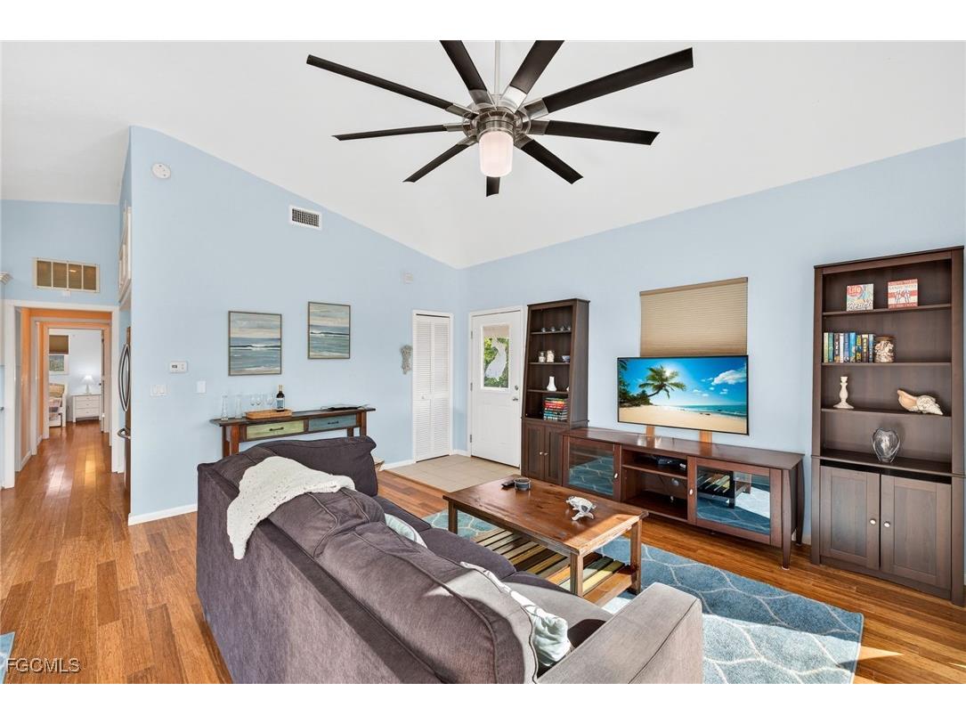 495 E Lake Road Sanibel FL 33957 2025021920 image5