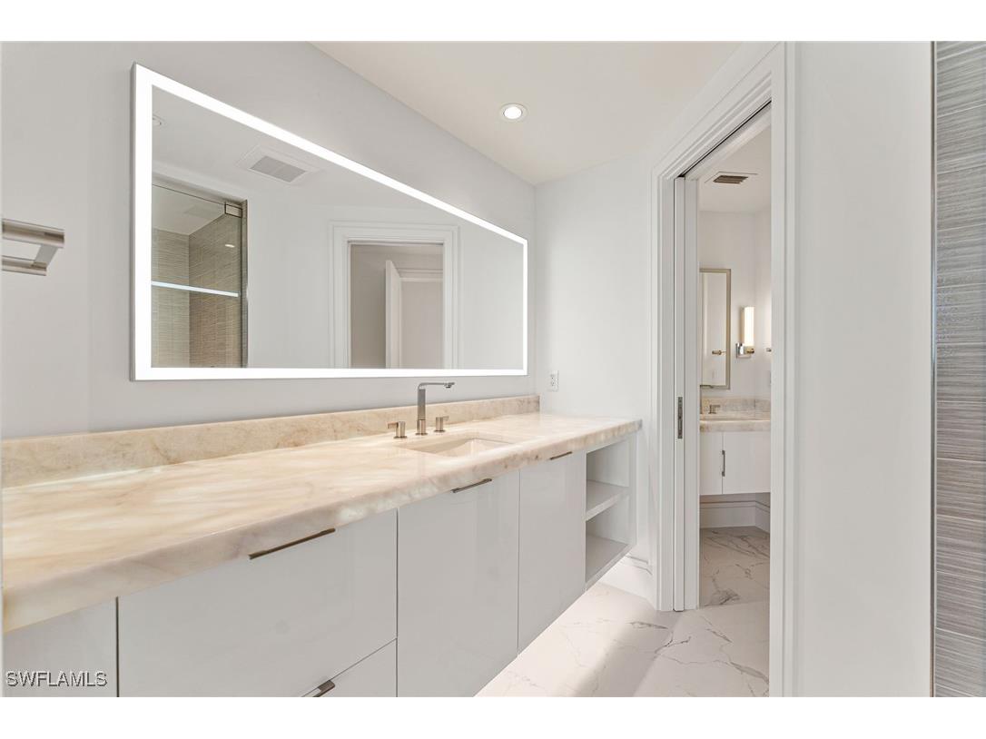 4951 Gulf Shore Boulevard N #103 Naples FL 34103 226002746 image11