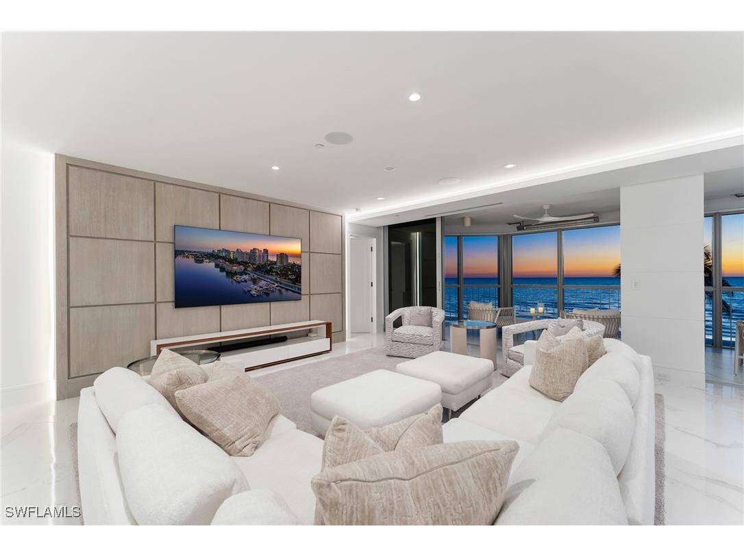 4951 Gulf Shore Boulevard N #103 Naples FL 34103 226002746 image2