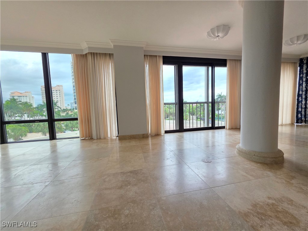 4951 Gulf Shore Boulevard N #104 Naples FL 34103 225068943 image18