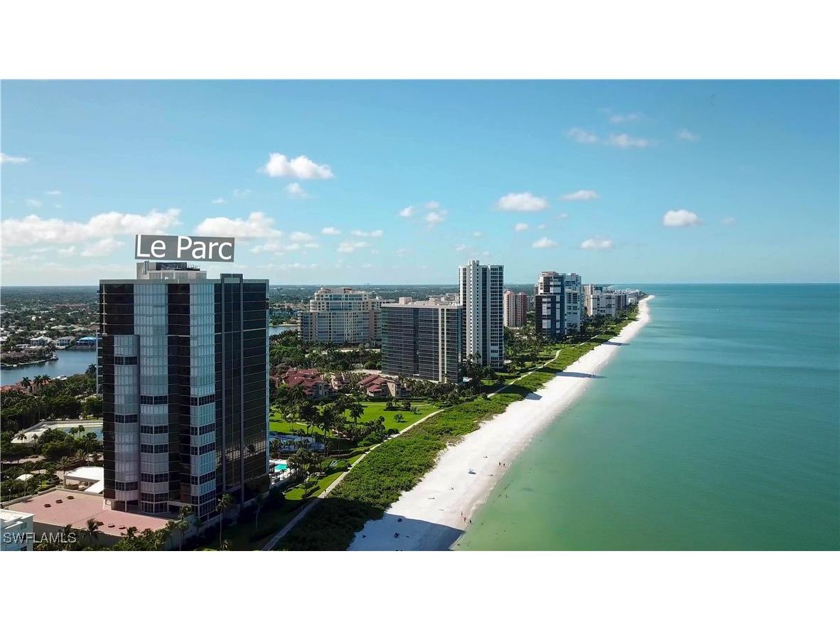 4951 Gulf Shore Boulevard N #104 Naples FL 34103 225068943 image2