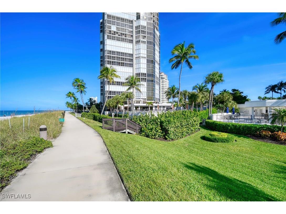 4951 Gulf Shore Boulevard N #104 Naples FL 34103 225068943 image3