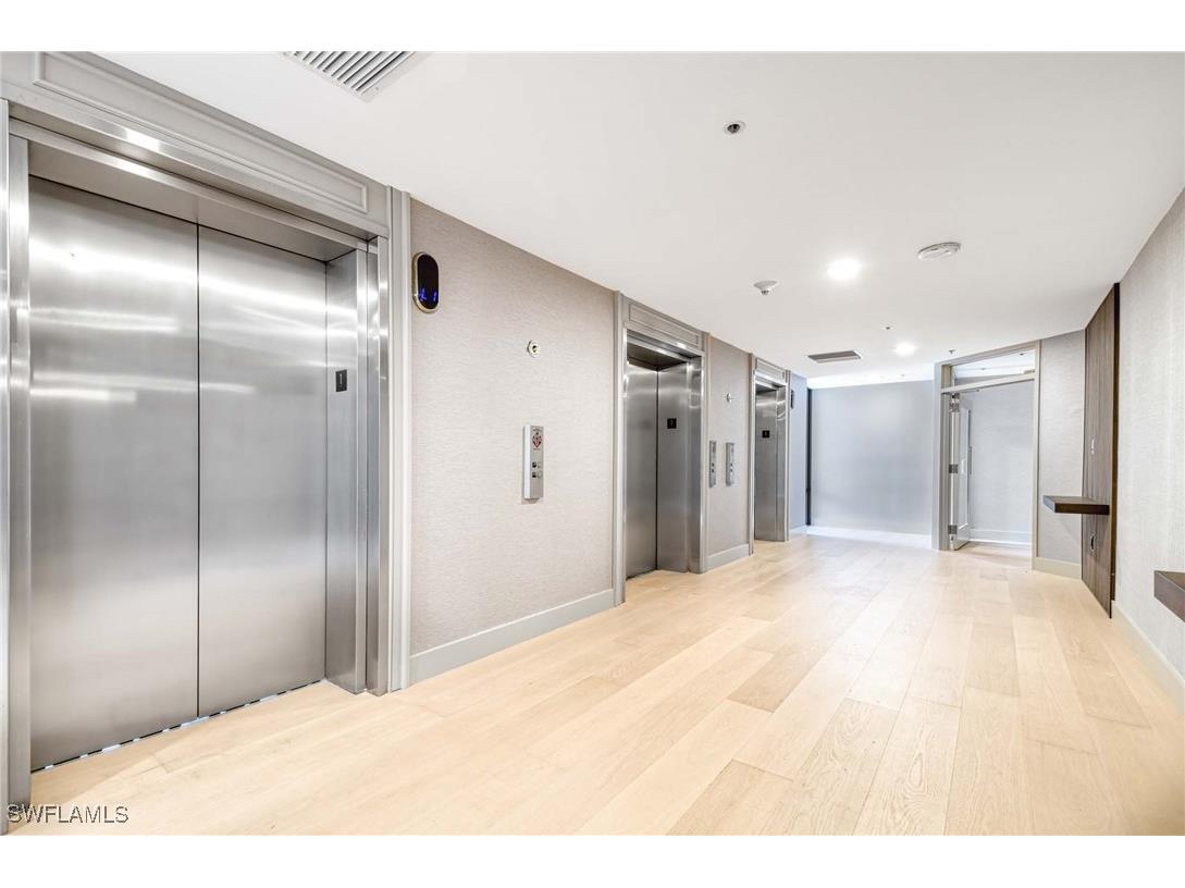 4951 Gulf Shore Boulevard N #104 Naples FL 34103 225068943 image30