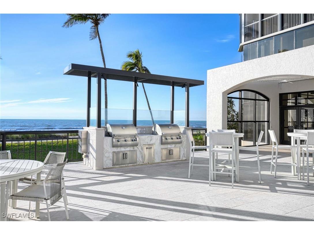 4951 Gulf Shore Boulevard N #104 Naples FL 34103 225068943 image38