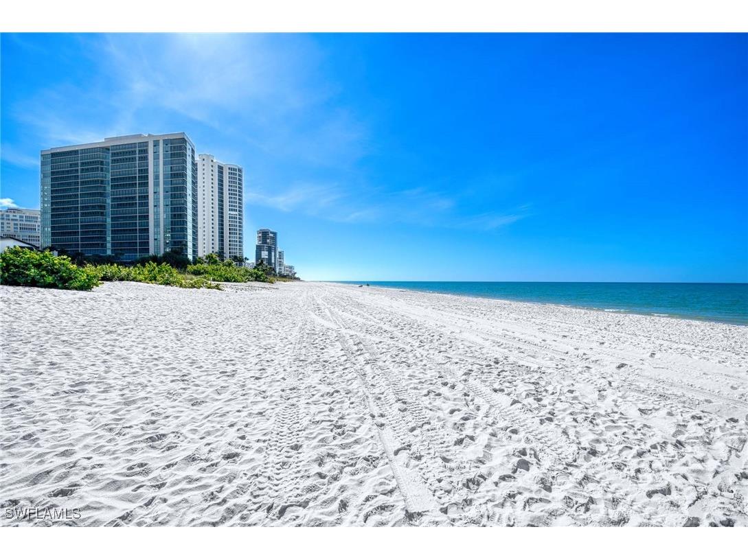 4951 Gulf Shore Boulevard N #104 Naples FL 34103 225068943 image6