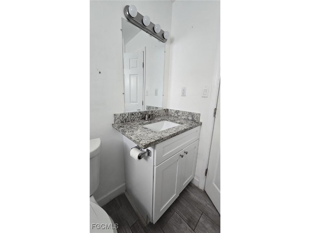 4952 Vincennes Street Cape Coral FL 33904 2025017208 image3